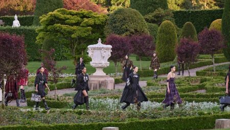 Canlı Yayın: Dior Cruise 2026 Defilesi