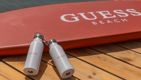 Guess, Bodrum’daki Ruins Luxury Resort’ta Yeni Plaj Konseptini Tanıttı