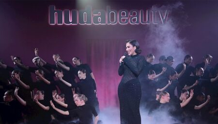 Huda Kattan Markasını Geri Alıyor