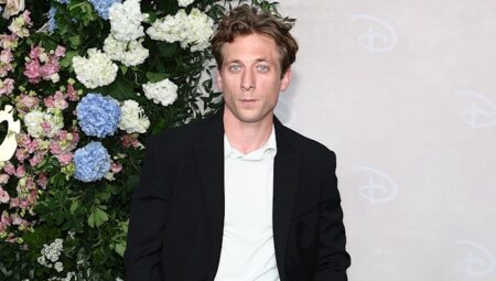 Louis Vuitton, Jeremy Allen White’ı Yeni Marka Elçisi Olarak Duyurdu