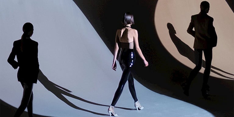 Defile Sanatı: Vitra Design Museum’dan Moda Şovlarına Adanmış Birinci Büyük Stant