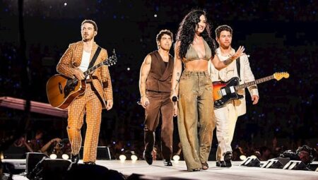 Demi Lovato ve Jonas Kardeşlerden “Camp Rock” Sürprizi: 10 Yıl Sonra Birebir Sahnede!