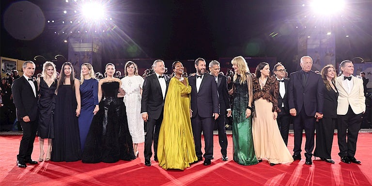 Kırmızı Halı: Venedik Sinema Festivali’nde “Jay Kelly” Galası