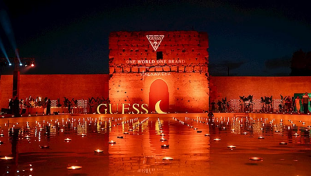 “One World, One Brand” Temasıyla Guess, Marakeş’te