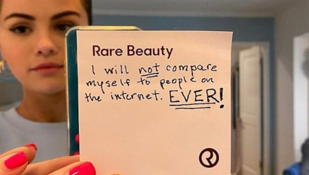 Selena Gomez ve Rare Beauty’den Manalı Bir İleti Var