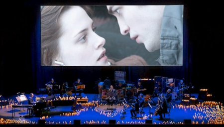 “Twilight in Concert”: “Alacakaranlık” Efsanesi 1000 Mum Işığında Sahnede