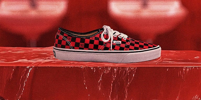Valentino Garavani’nin Vans İşbirliği ile Yarattığı Birinci AI Kampanyası Yayınlandı