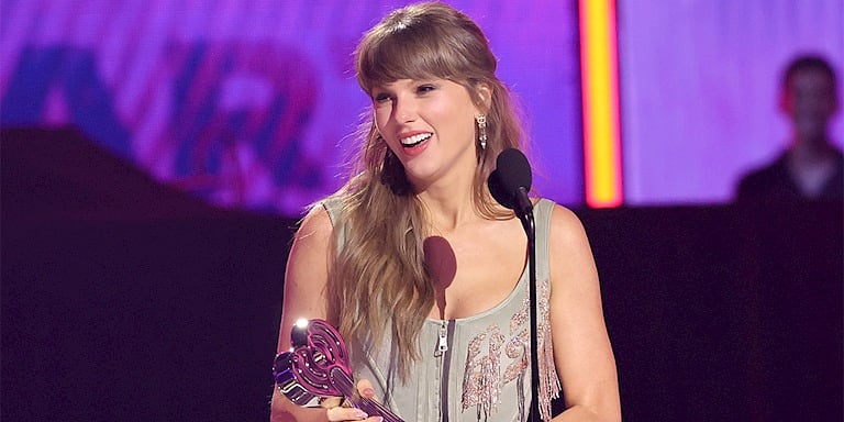 2026 iHeartRadio Müzik Mükafatları: Radarımıza Takılan Anlar