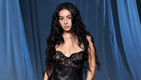 Charli XCX Yeni Albümü “Music, Fashion, Film”i Duyurdu