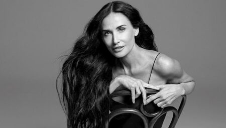 Demi Moore’un İkonik Duruşu Hoşluk Kainatına Taşınıyor
