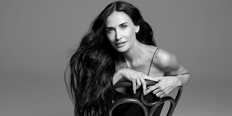 Demi Moore’un İkonik Duruşu Hoşluk Kainatına Taşınıyor