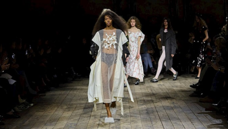 Londra Moda Haftası: Simone Rocha Sonbahar/Kış 2026