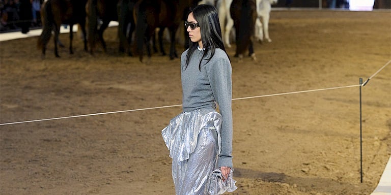 Paris Moda Haftası: Stella McCartney Sonbahar/Kış 2026